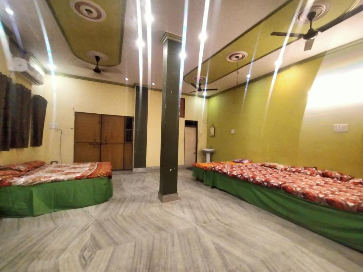 Hotel Aakash Ganga Waranasi Zewnętrze zdjęcie