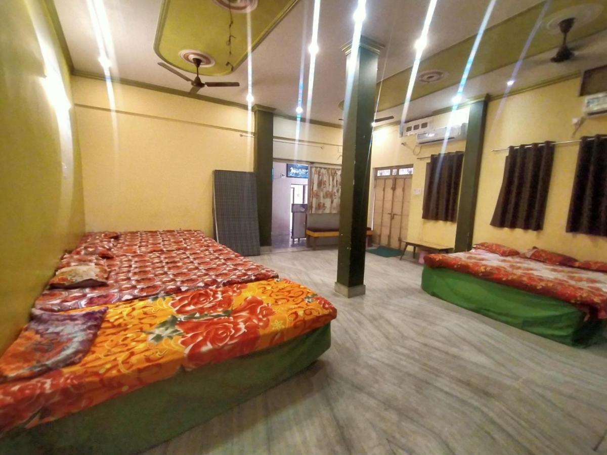 Hotel Aakash Ganga Waranasi Zewnętrze zdjęcie