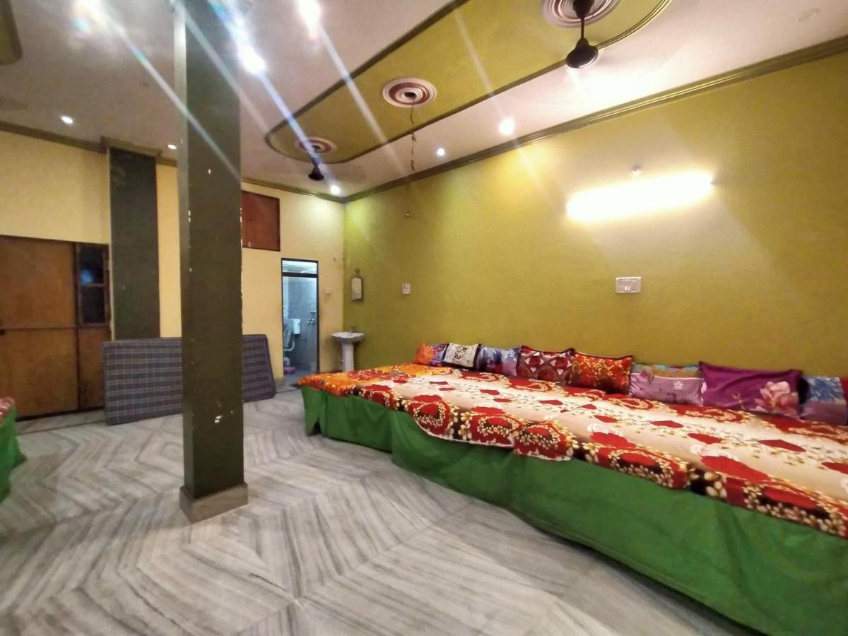 Hotel Aakash Ganga Waranasi Zewnętrze zdjęcie