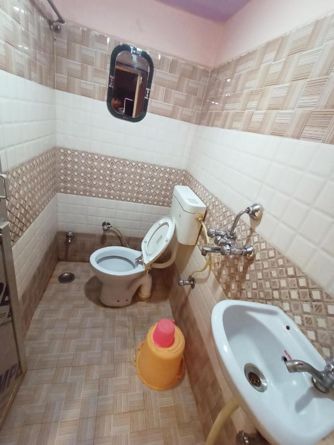 Hotel Aakash Ganga Waranasi Zewnętrze zdjęcie