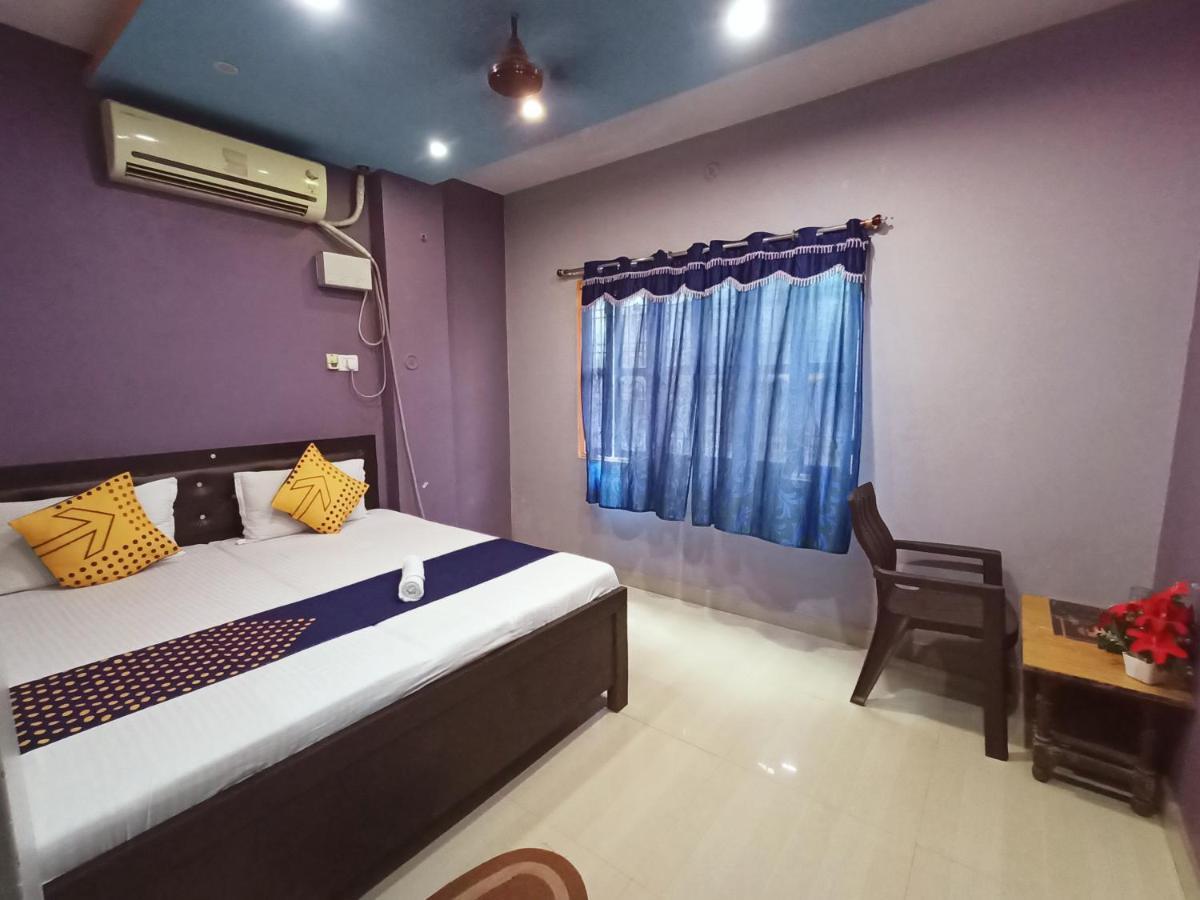 Hotel Aakash Ganga Waranasi Zewnętrze zdjęcie