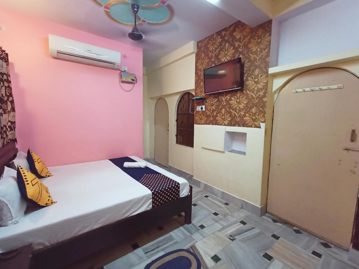 Hotel Aakash Ganga Waranasi Zewnętrze zdjęcie